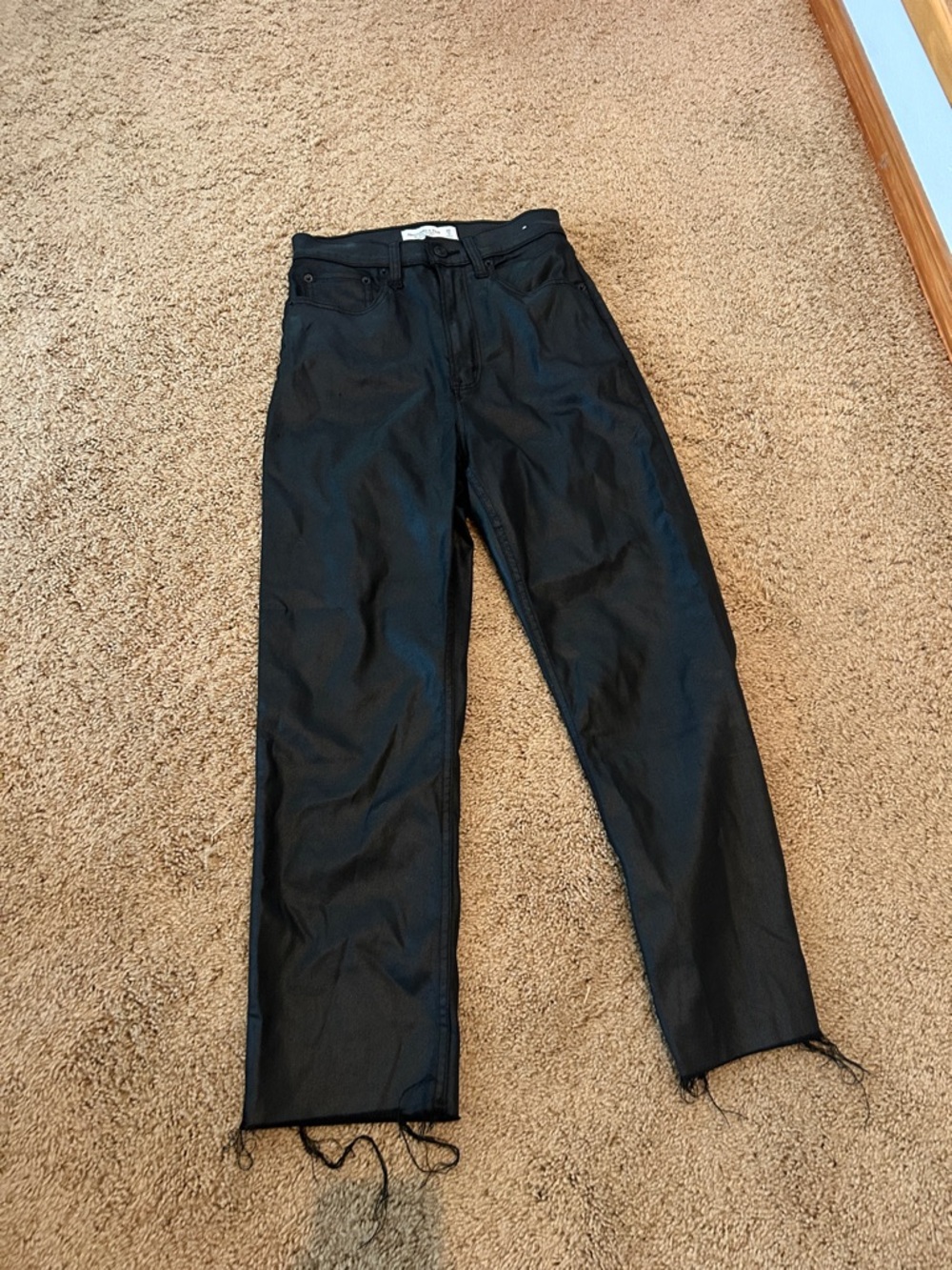 Abercrombie & Fitch Black Ultra High Rise Ankle Straight Jeans